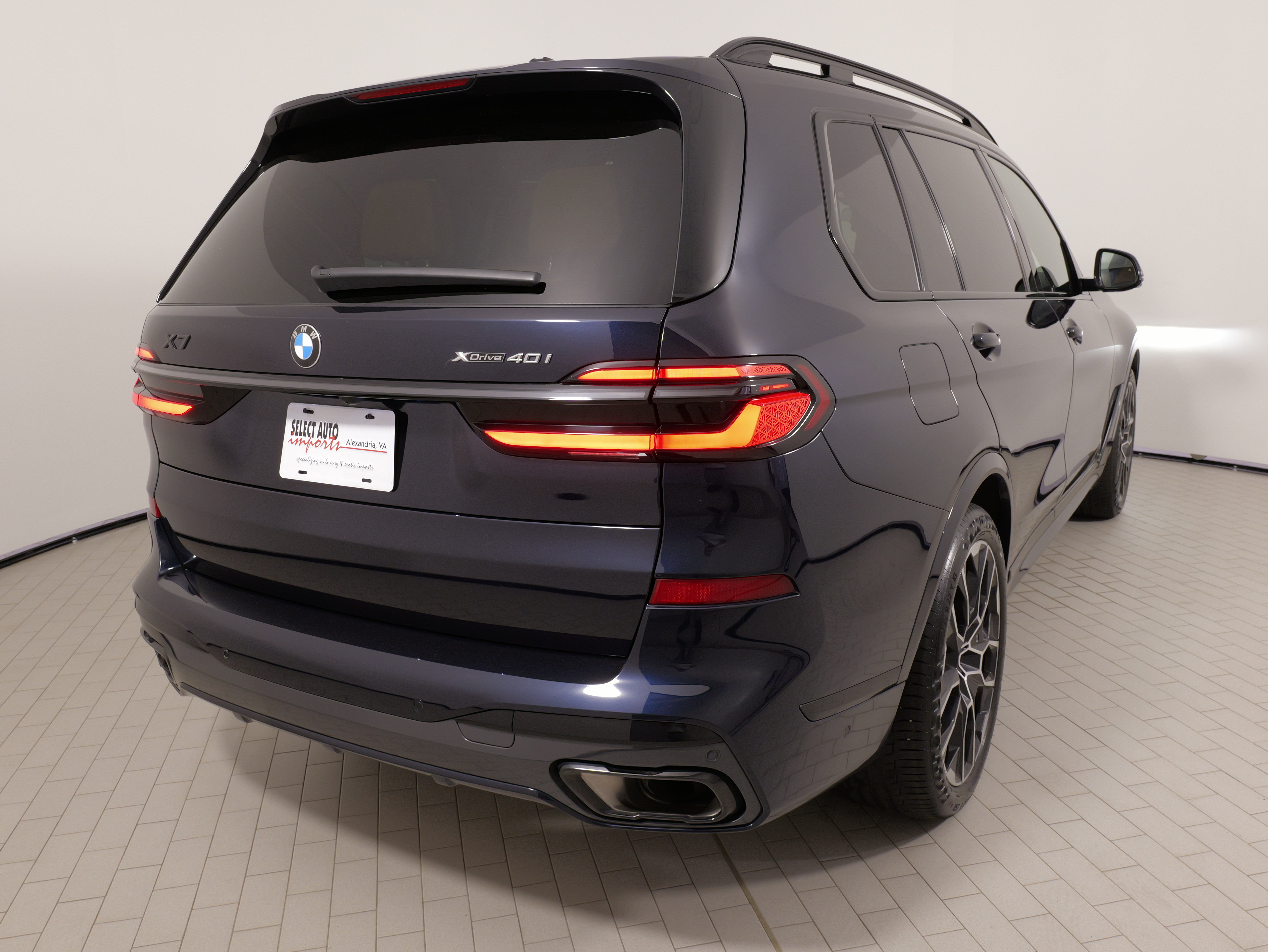 Used 2026 BMW X7 xDrive40i w/ Executive Package AWD/4WD image 13