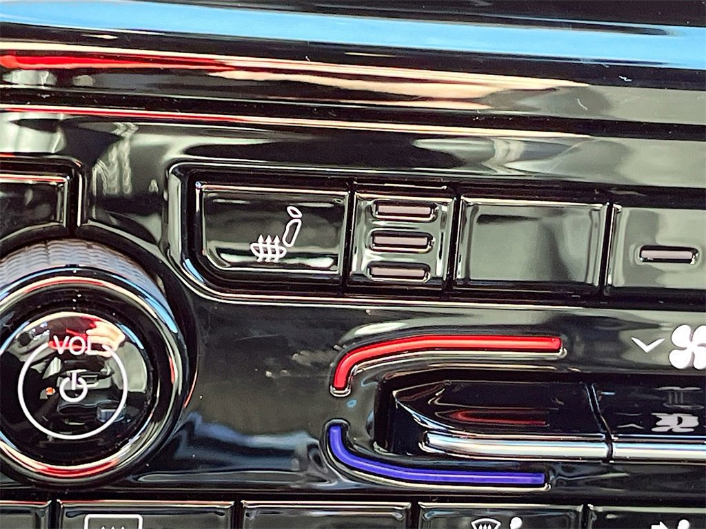 Used 2024 Jeep Grand Cherokee L Altitude image 19