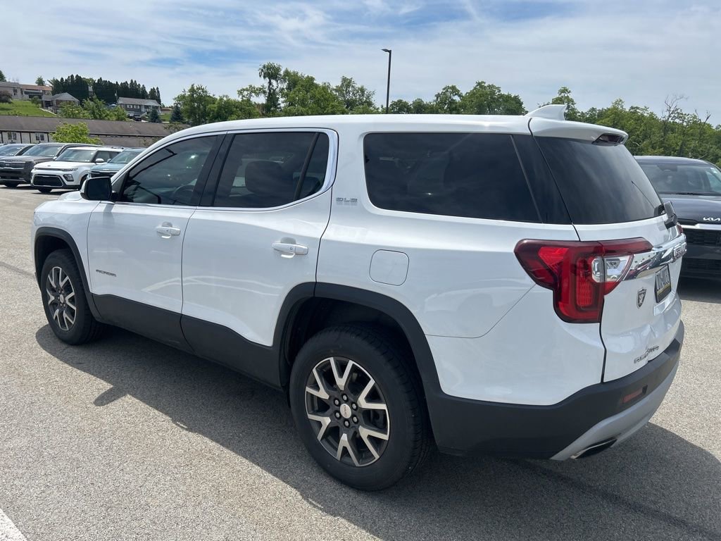 Used 2022 GMC Acadia SLE FWD image 4