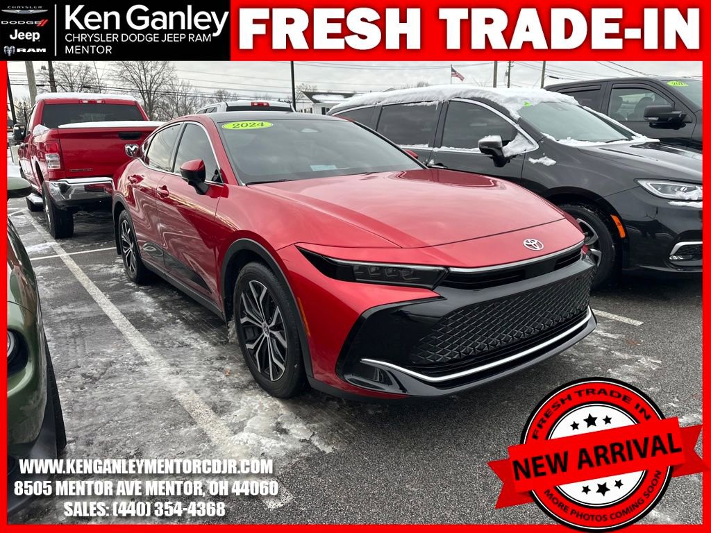 Used 2024 Toyota Crown image 2