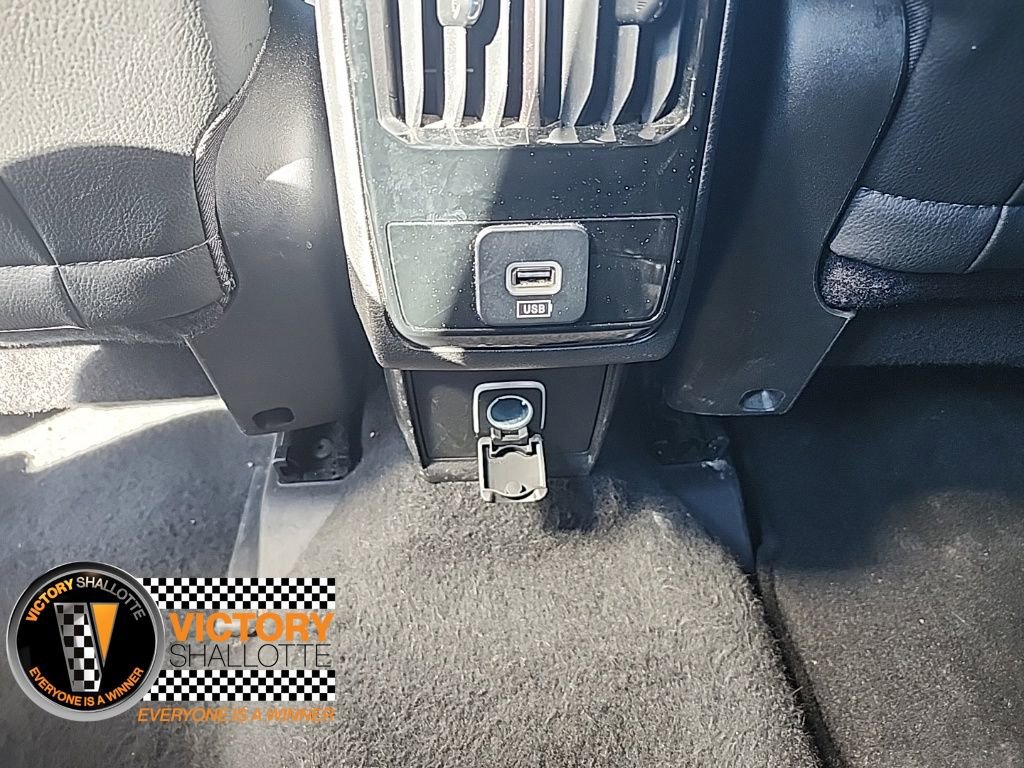 Used 2023 Jeep Compass Limited image 29