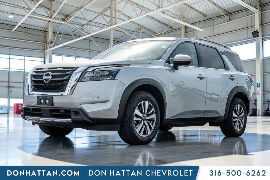 Used 2025 Nissan Pathfinder SL