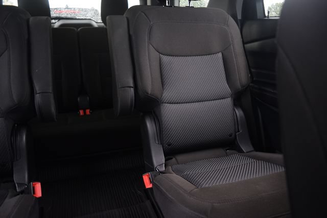 Used 2023 Ford Explorer XLT AWD/4WD image 17