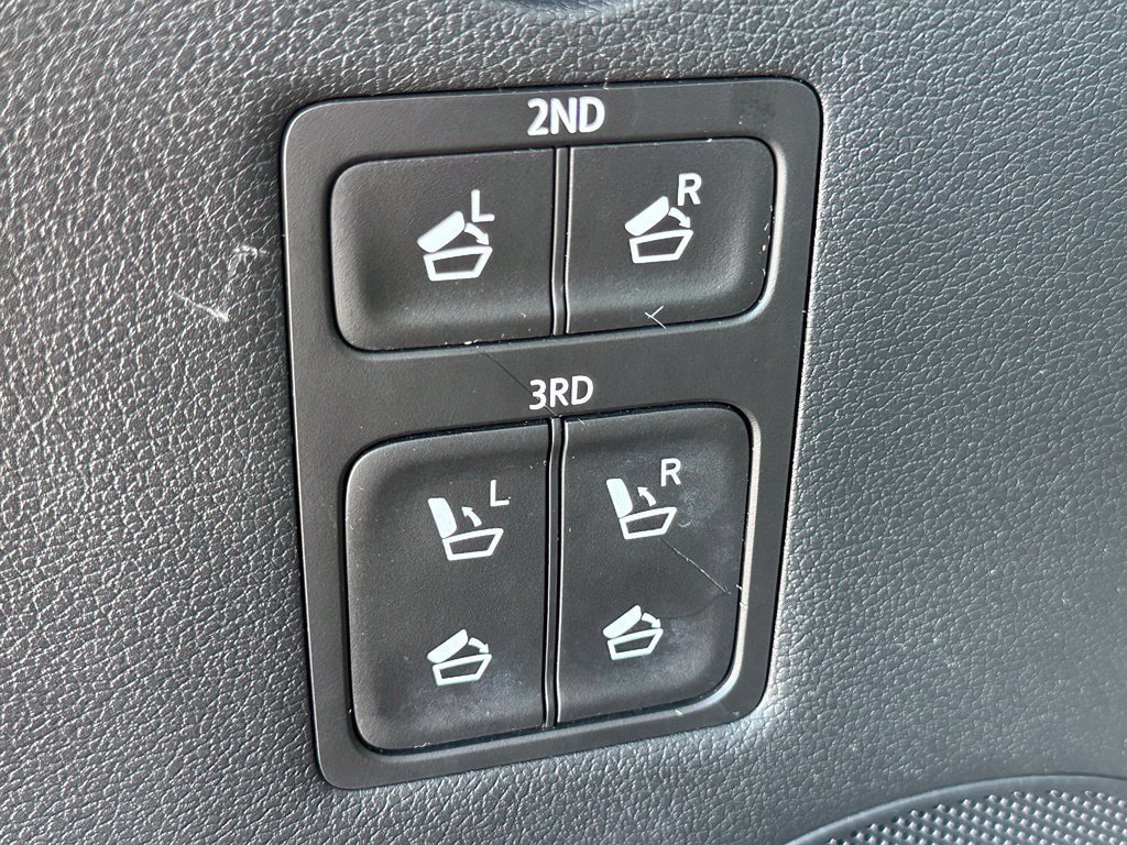 Used 2024 Hyundai Palisade Limited AWD/4WD image 35