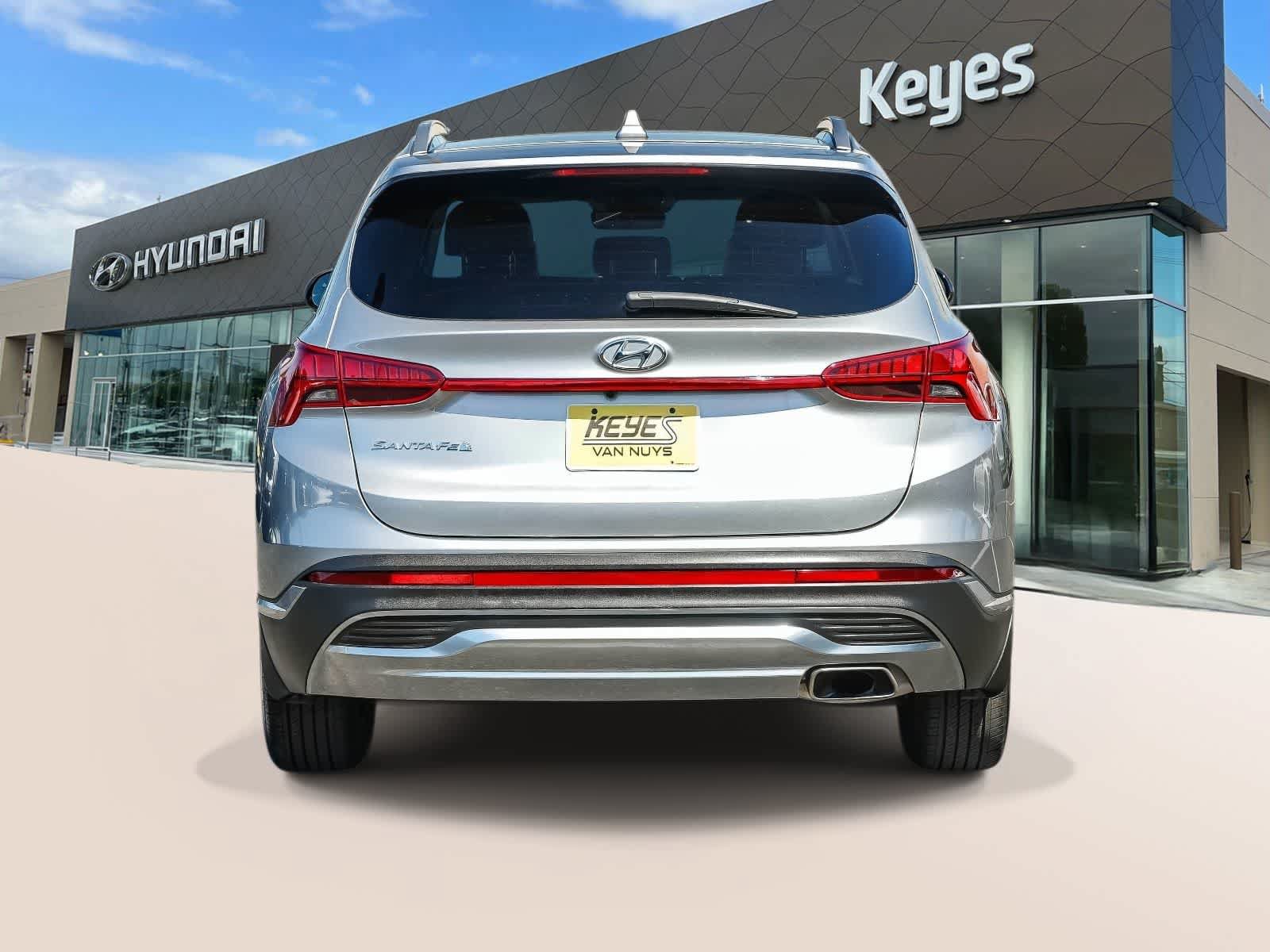 Certified 2023 Hyundai Santa Fe SEL w/ Premium Package FWD image 6