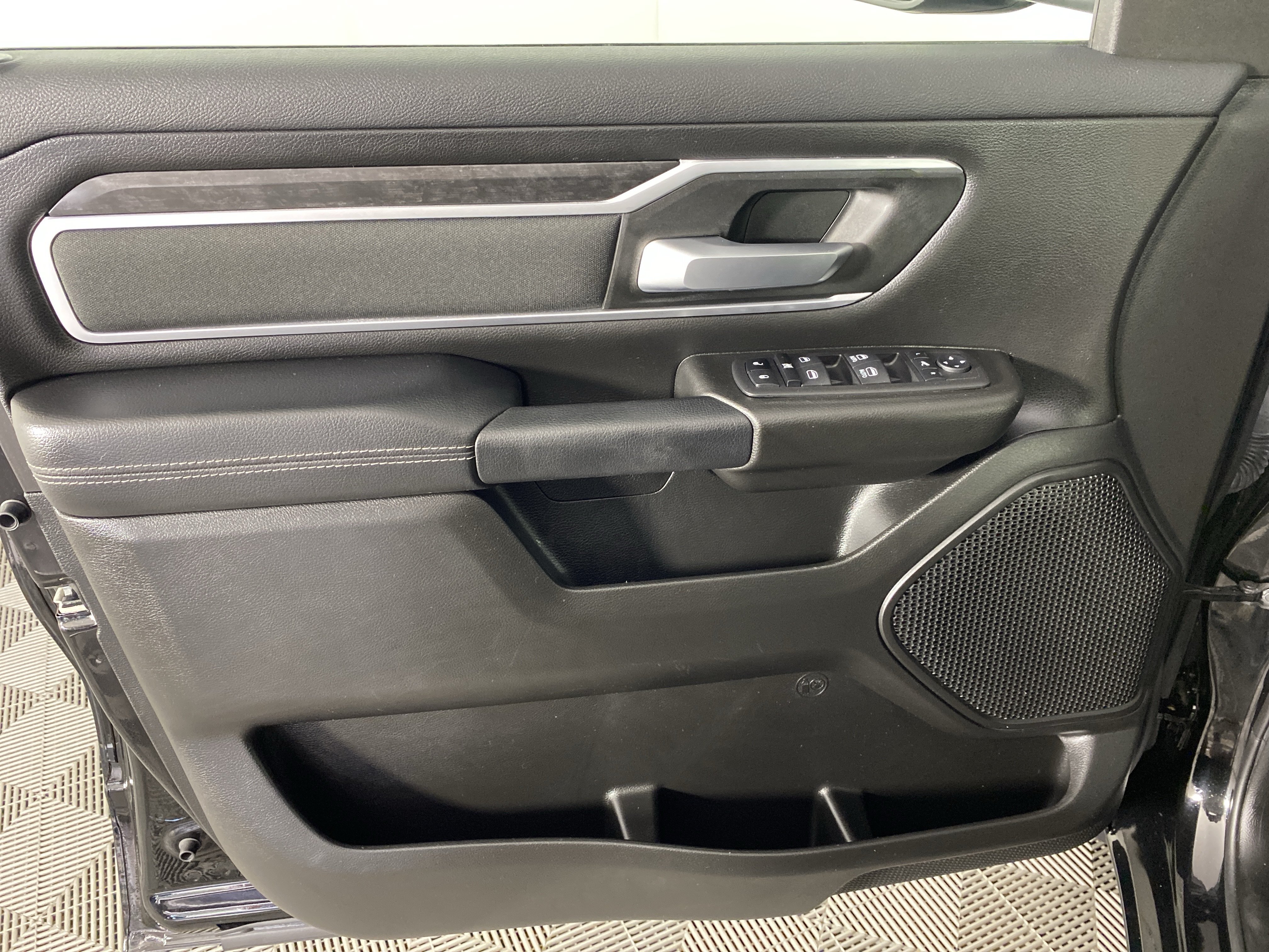 Used 2023 RAM 1500 Big Horn AWD/4WD image 13