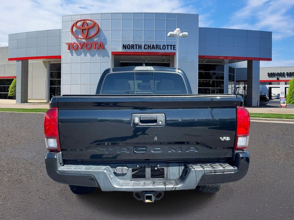 Used 2019 Toyota Tacoma TRD Sport AWD/4WD image 6