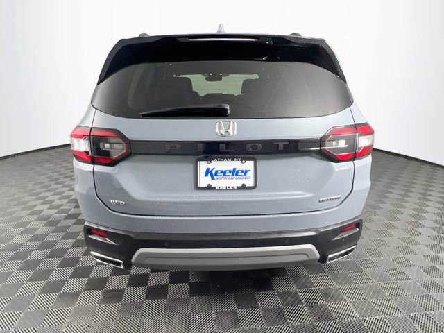 Used 2024 Honda Pilot Touring image 6