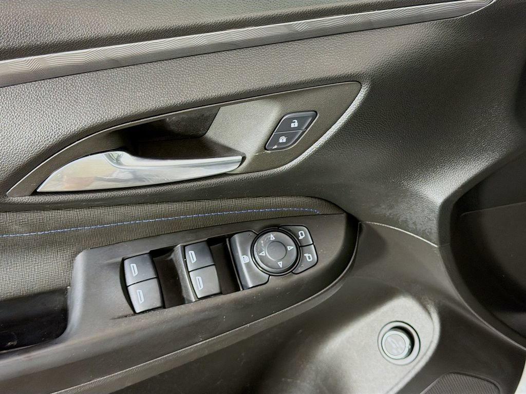 Used 2024 Buick Envista Sport Touring w/ Convenience I Package FWD image 20