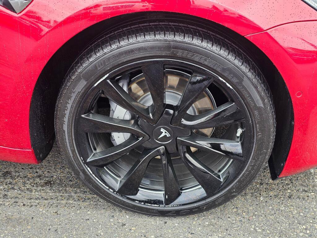 Used 2018 Tesla Model 3 Long Range RWD image 14