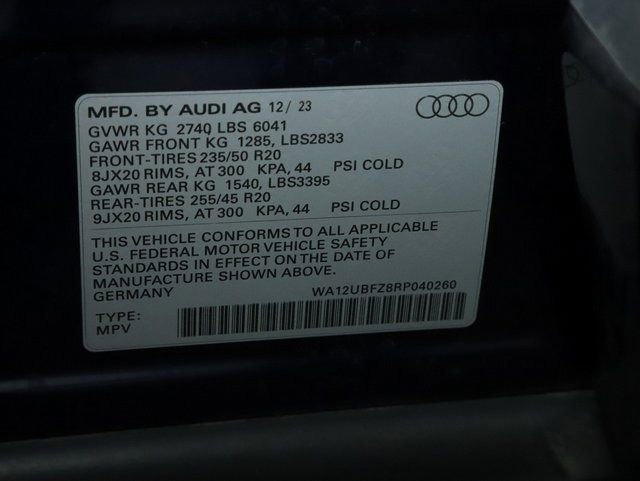 Used 2024 Audi Q4 e-tron Premium w/ Convenience Package image 20
