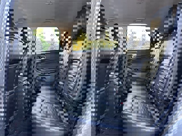Used 2022 Ford Edge SEL image 14