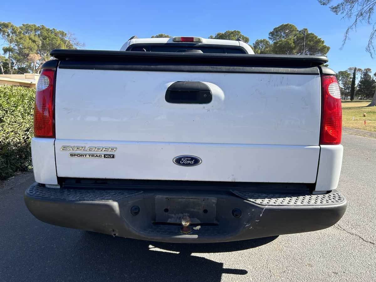 Used 2005 Ford Explorer Sport Trac XLT RWD image 11