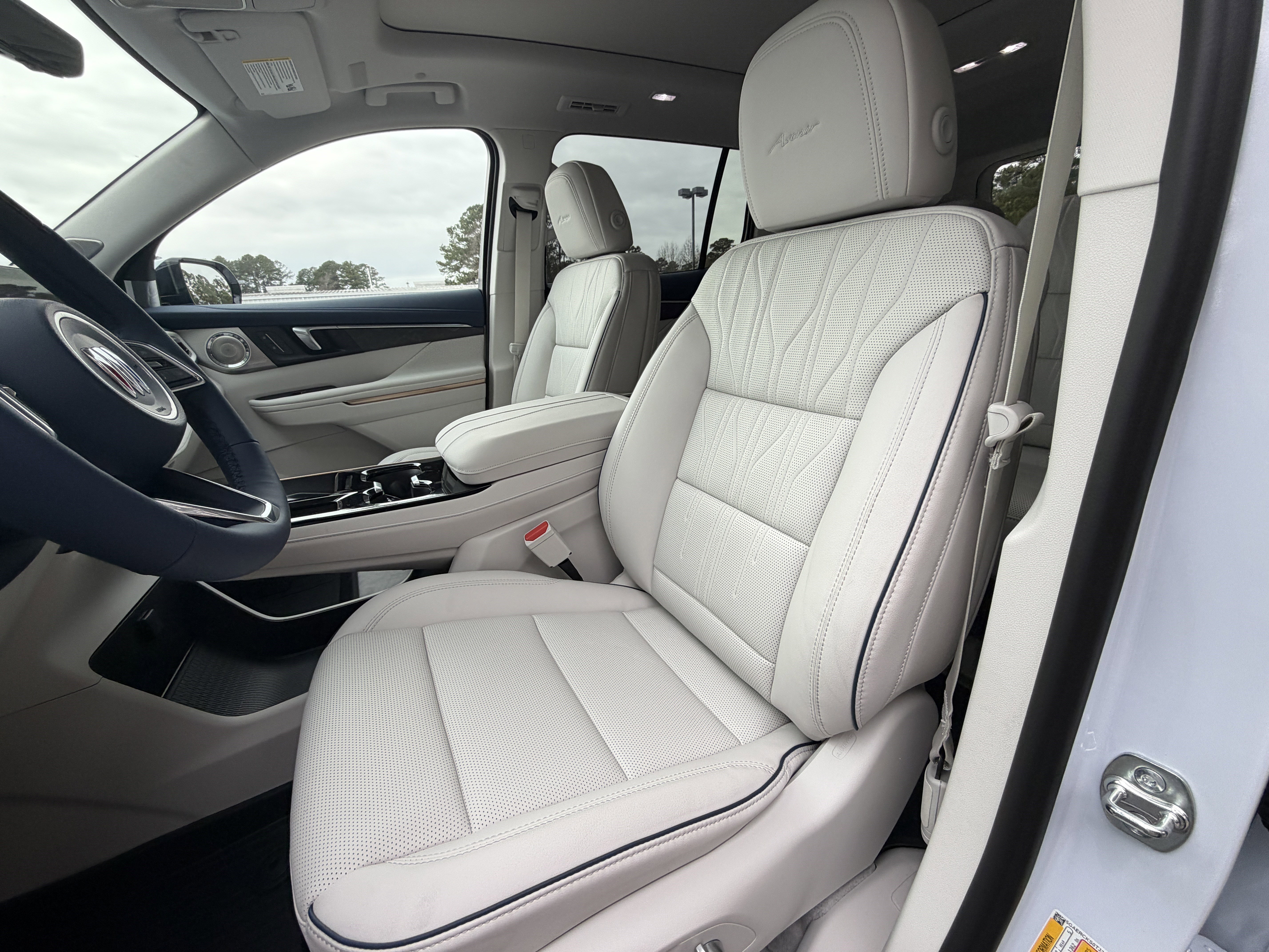 New 2026 Buick Enclave Avenir w/ Super Cruise Package image 18