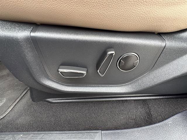 Used 2024 Ford Expedition Max Limited image 16