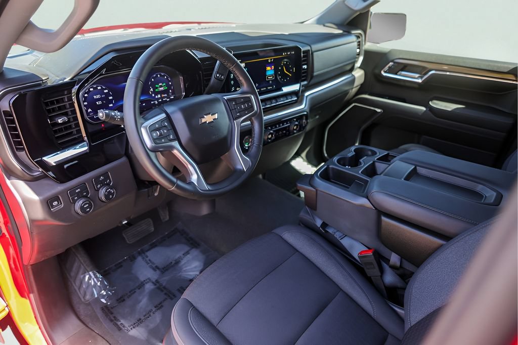 Used 2024 Chevrolet Silverado 1500 LT AWD/4WD image 13