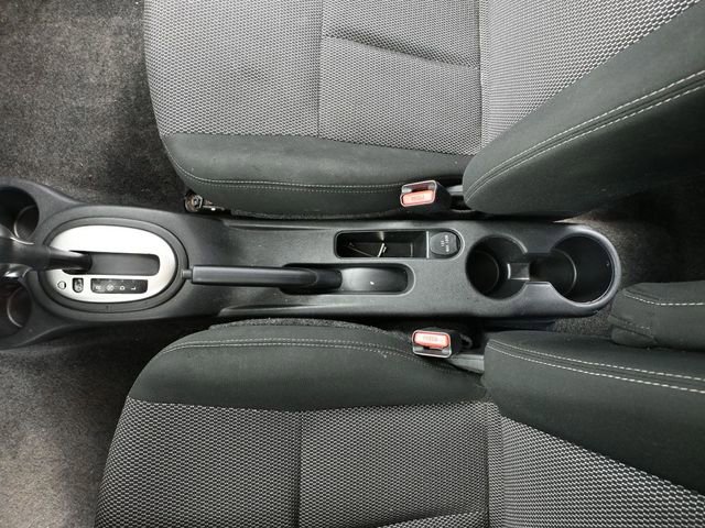 Used 2018 Nissan Versa SV image 29