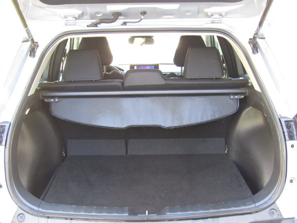 Used 2025 Toyota Corolla Cross LE AWD/4WD image 19