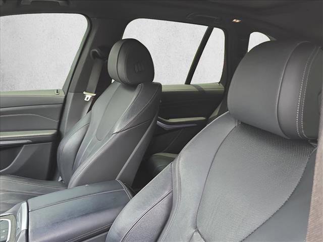 Used 2019 BMW X5 xDrive40i w/ Premium Package 2 AWD/4WD image 16