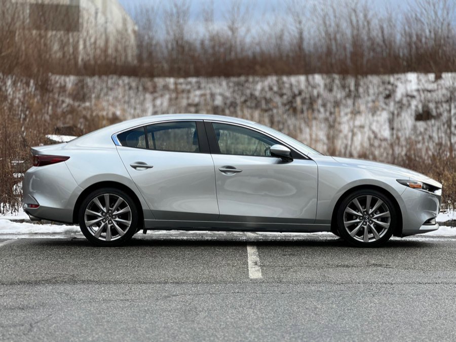 Used 2020 MAZDA MAZDA3 Sedan w/ Select Package image 9