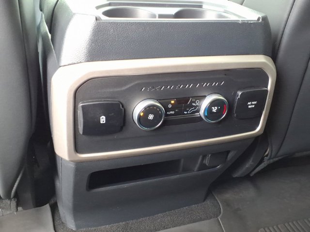 Used 2024 Ford Expedition XLT AWD/4WD image 14