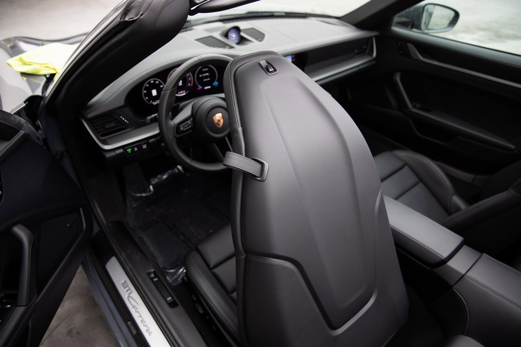 Certified 2025 Porsche 911 Carrera image 19
