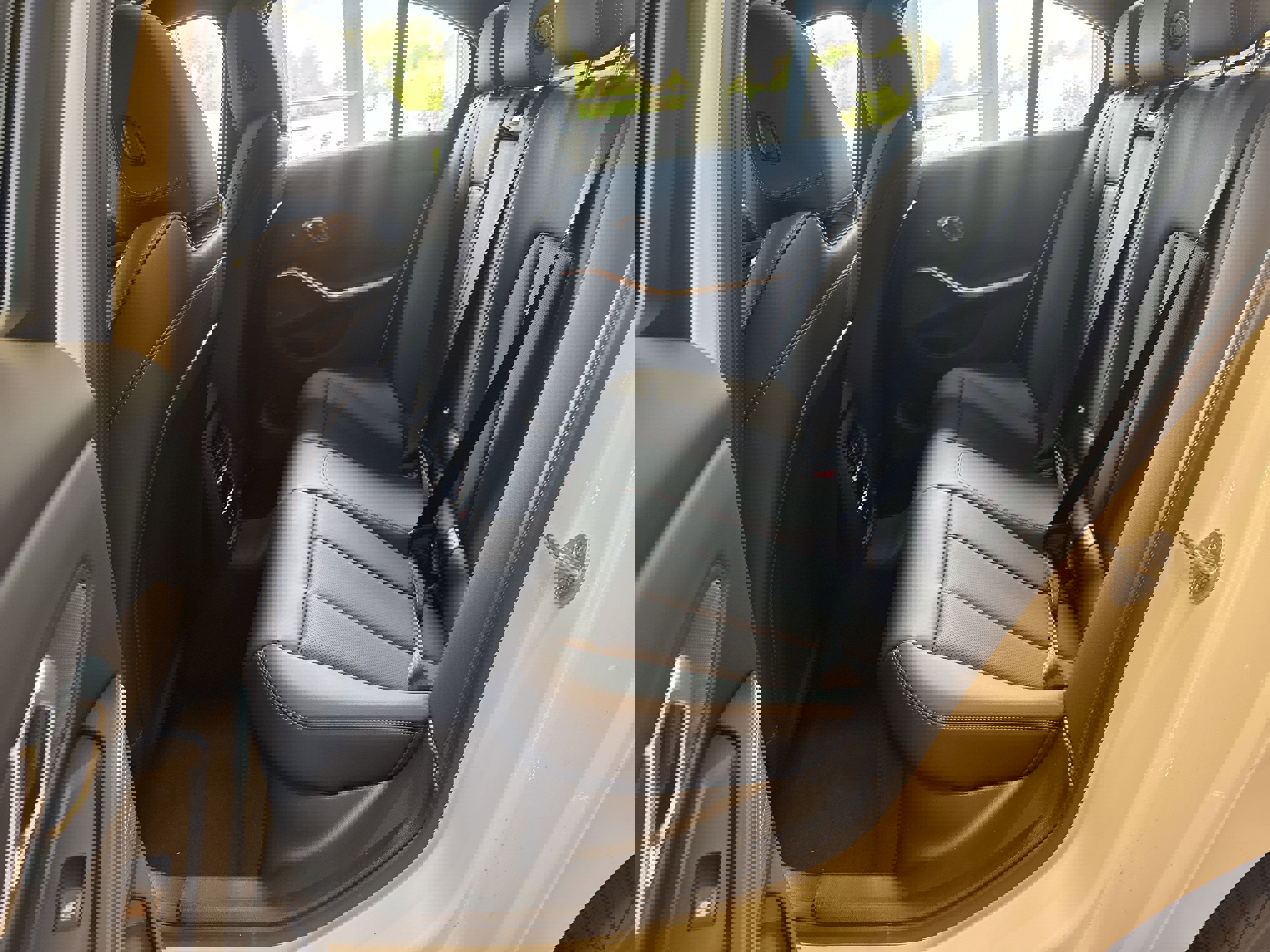 New 2025 BMW 330i xDrive Sedan w/ M Sport Package image 28