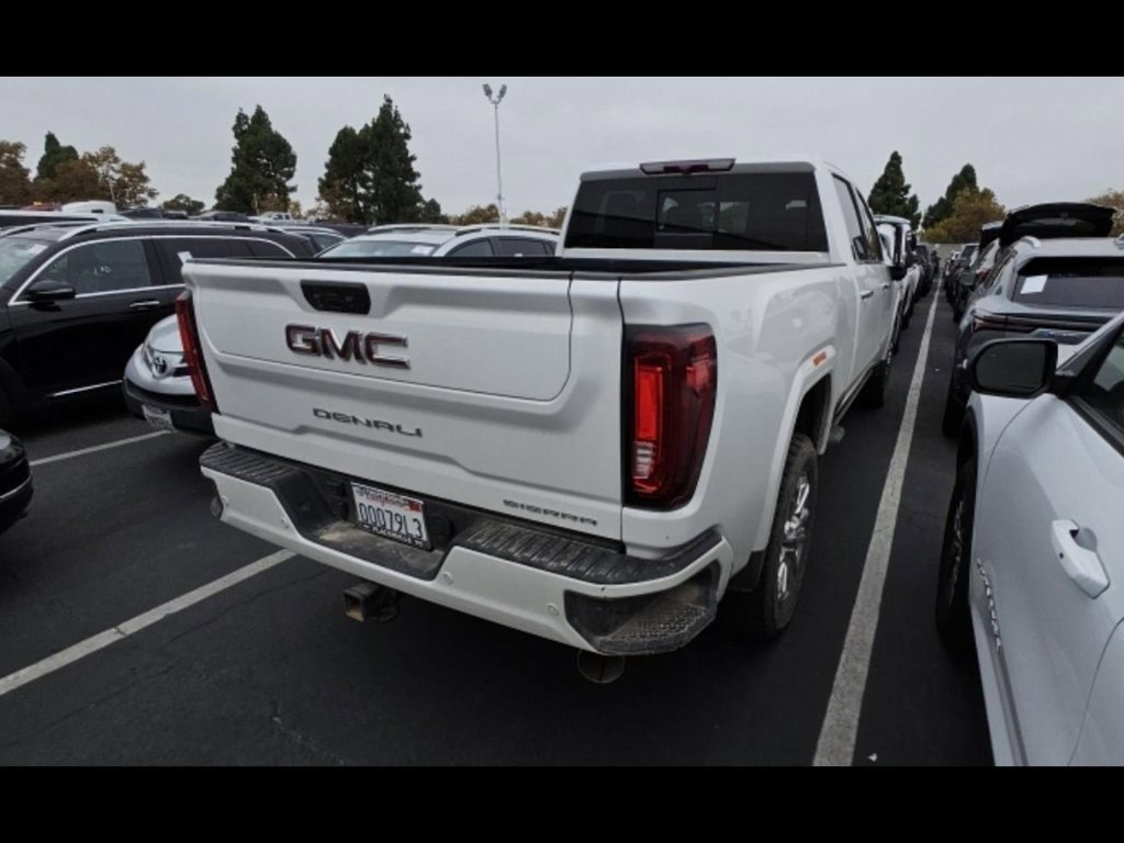 Used 2022 GMC Sierra 3500 Denali image 8