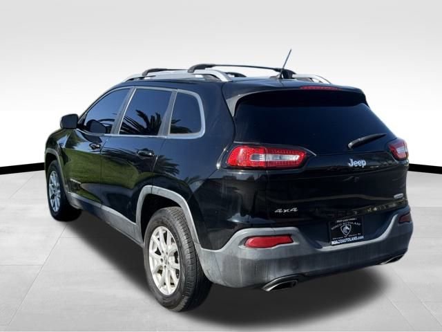 Used 2017 Jeep Cherokee Latitude image 4
