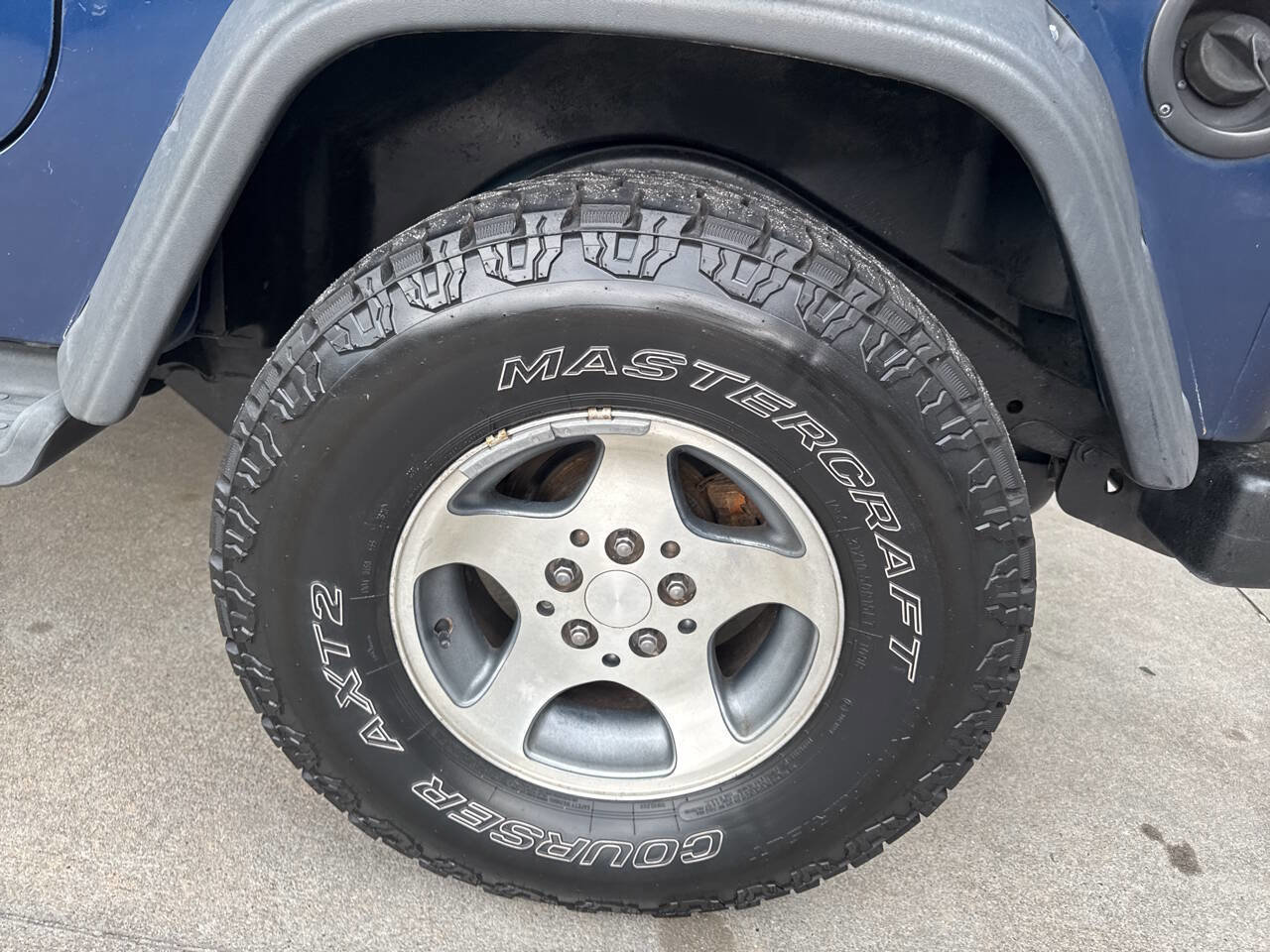 Used 2004 Jeep Wrangler Sport w/ Dual Top Group image 25