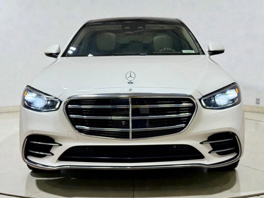 Used 2023 Mercedes-Benz S 500 4MATIC w/ AMG Line image 11