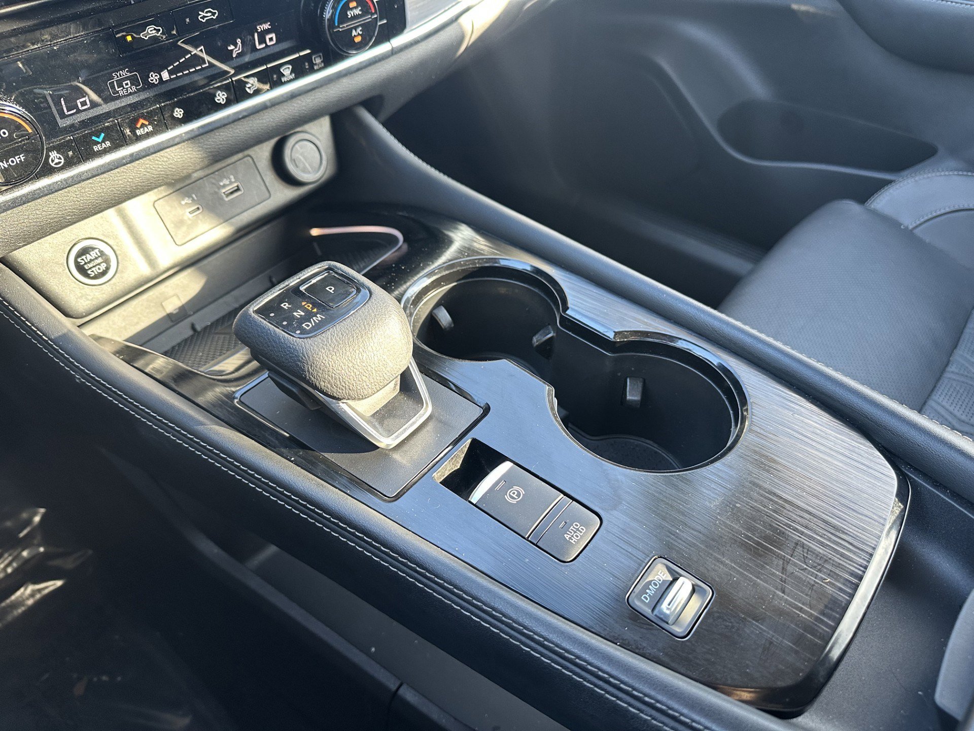 Certified 2023 Nissan Rogue Platinum w/ Platinum Premium Package image 16