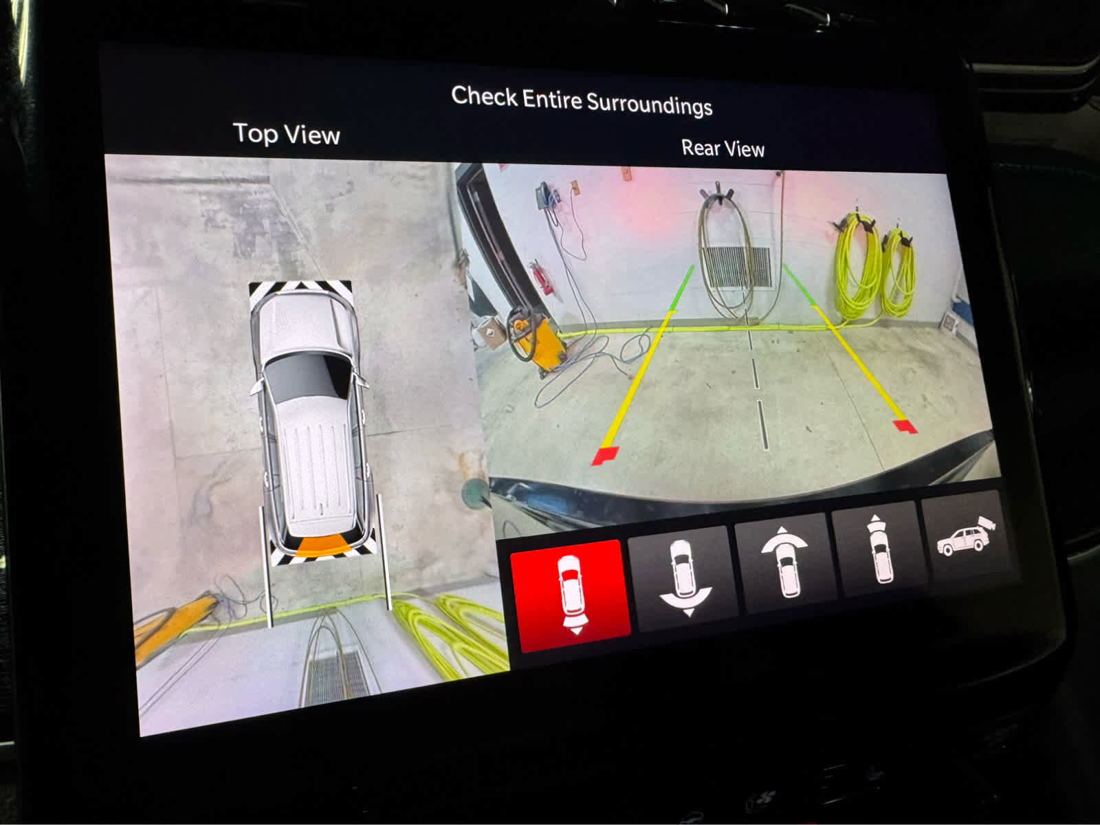 Used 2022 Jeep Grand Cherokee Trailhawk w/ Advanced Protech Group II image 18