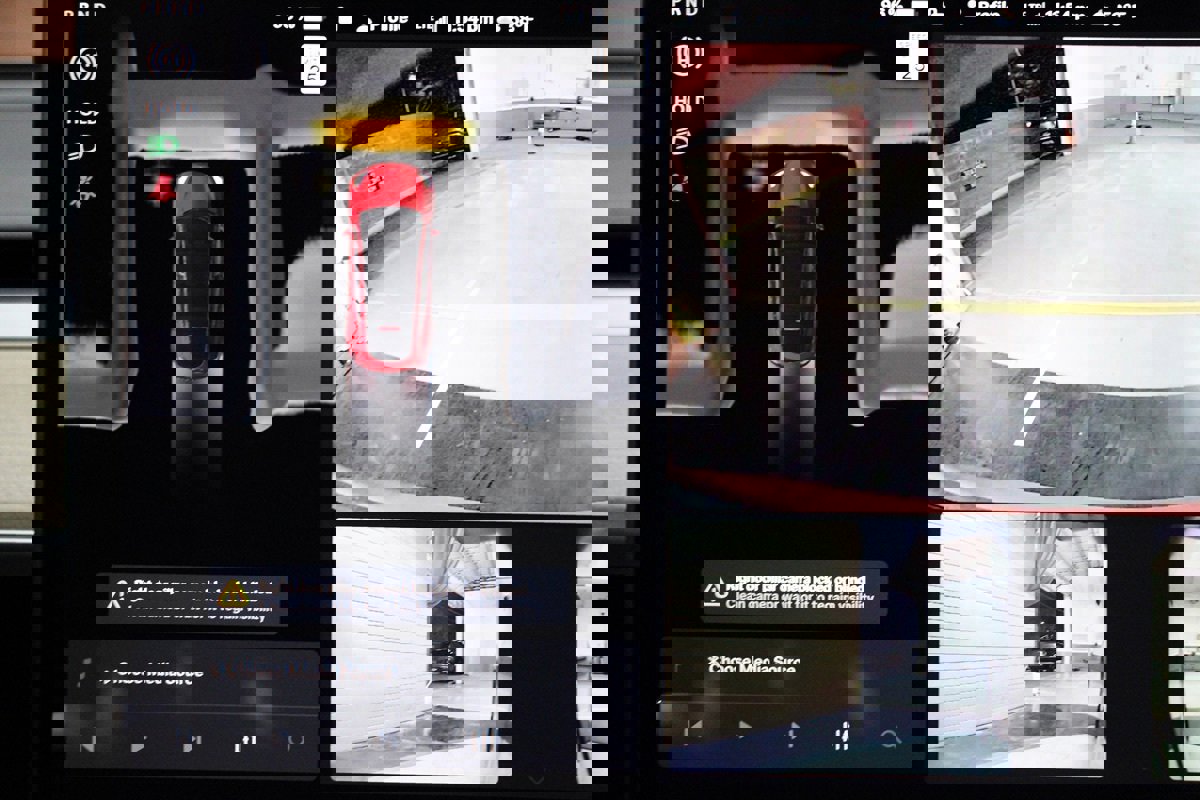 Used 2023 Tesla Model Y Long Range image 28