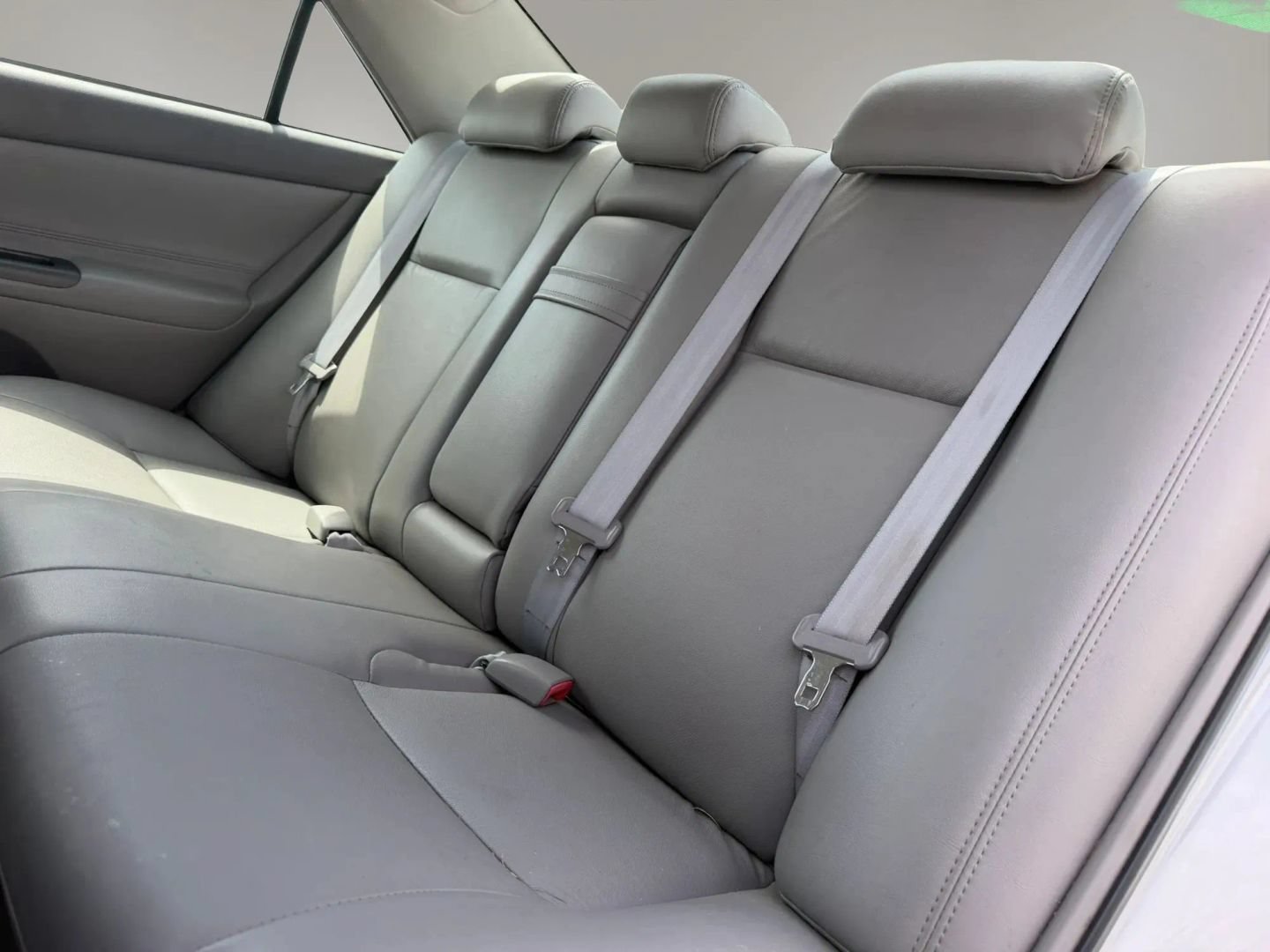 Used 2006 Toyota Camry LE FWD image 13
