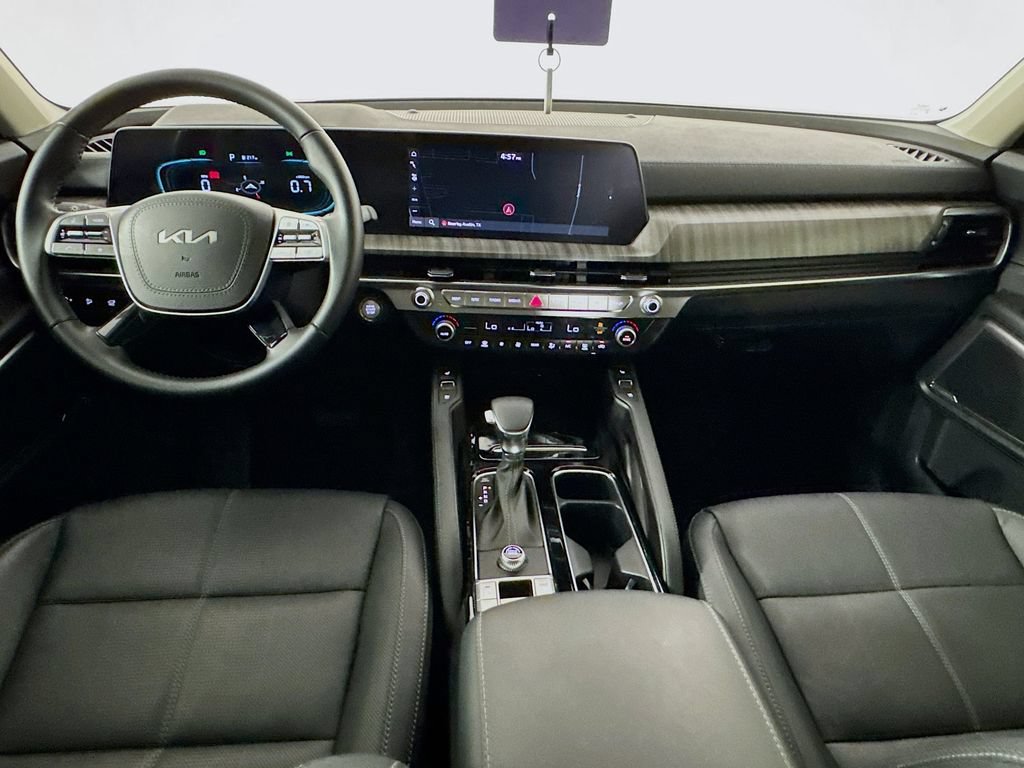 Used 2025 Kia Telluride EX w/ EX Captain's Chair Package FWD image 27