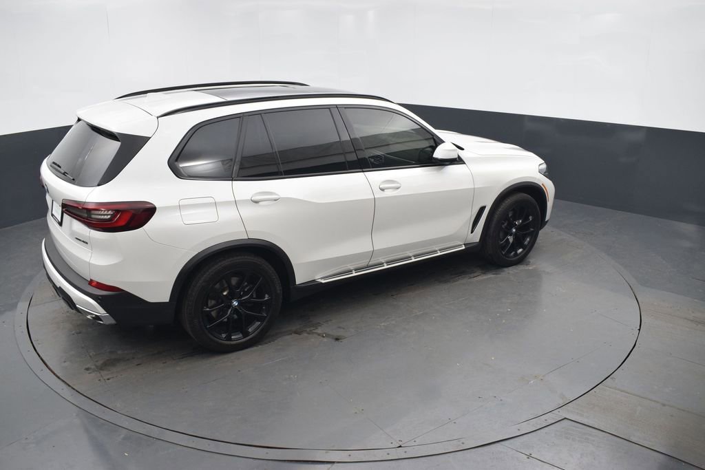 Used 2023 BMW X5 xDrive40i w/ Premium Package image 45