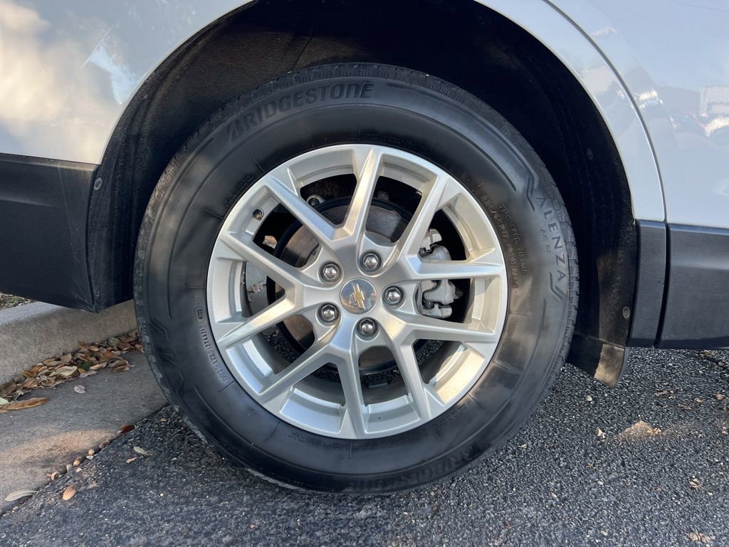 Used 2024 Chevrolet Equinox LS image 9