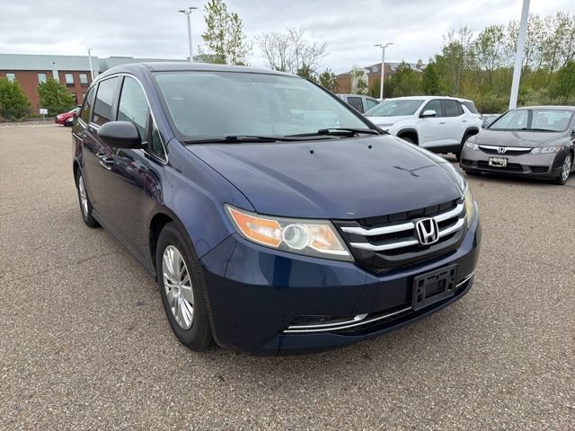 Used 2014 Honda Odyssey LX image 2