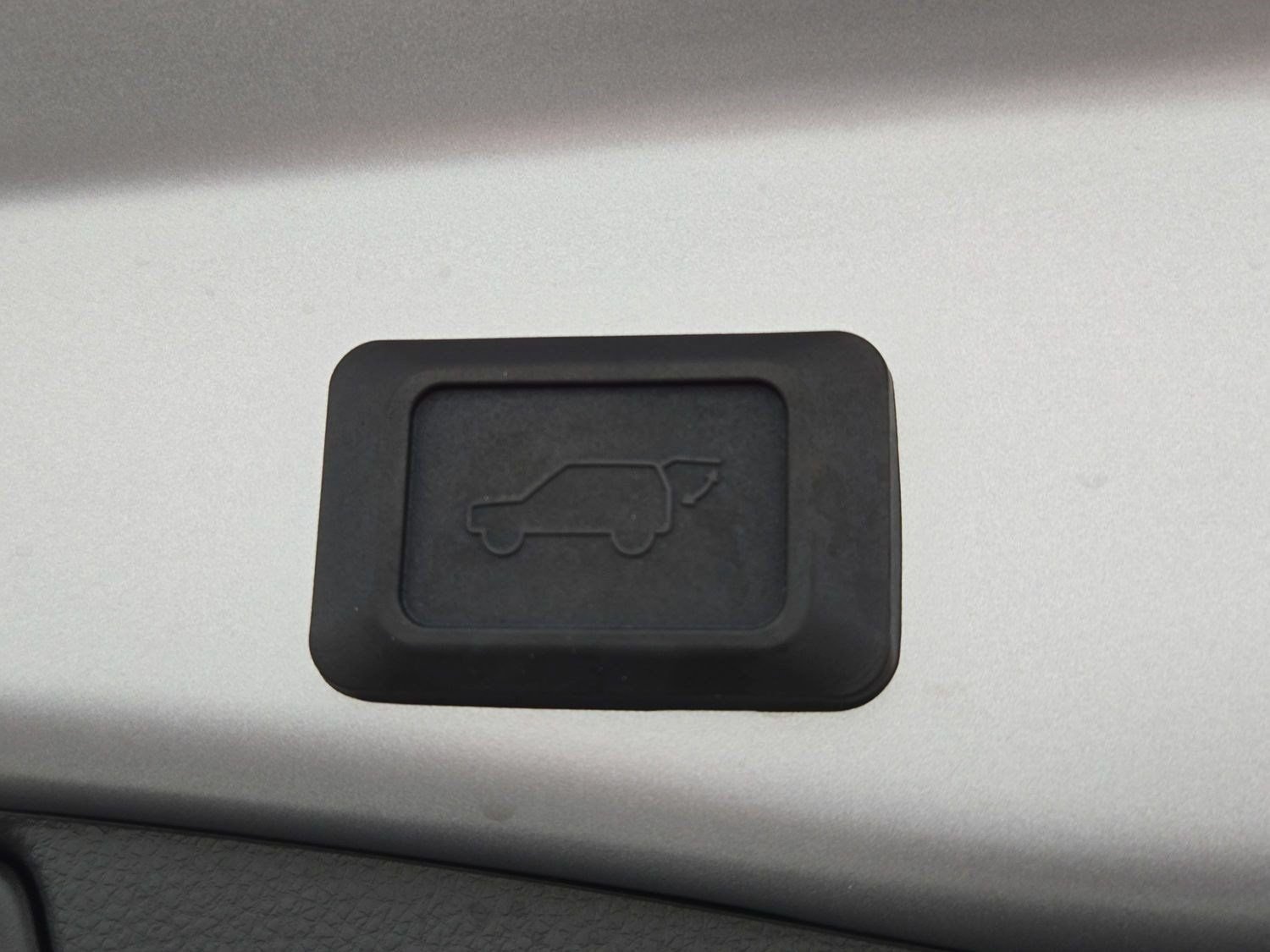 Certified 2025 Toyota RAV4 XLE w/ Convenience Package AWD/4WD image 32