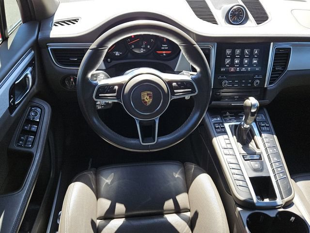 Used 2017 Porsche Macan GTS AWD/4WD image 5