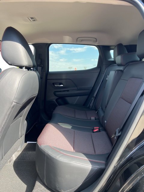 New 2026 Nissan Kicks SR image 10