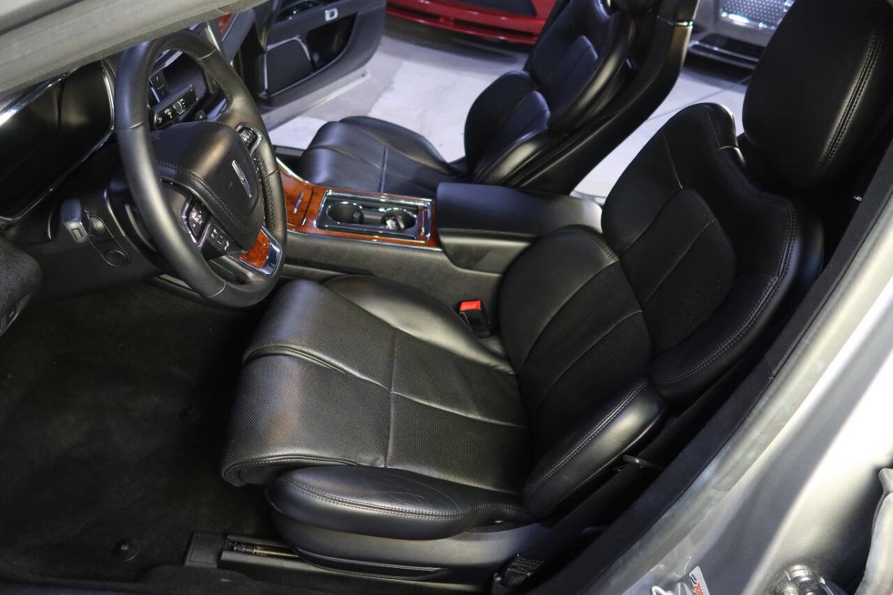 Used 2020 Lincoln Continental Reserve image 19