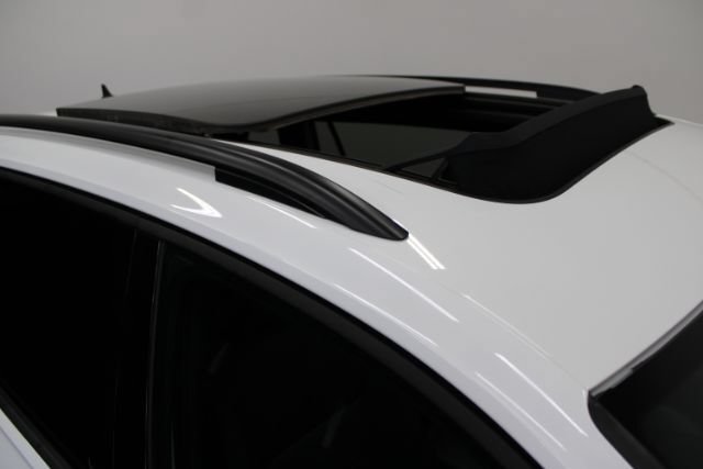 Used 2019 Volkswagen Tiguan SEL Premium R-Line AWD/4WD image 6