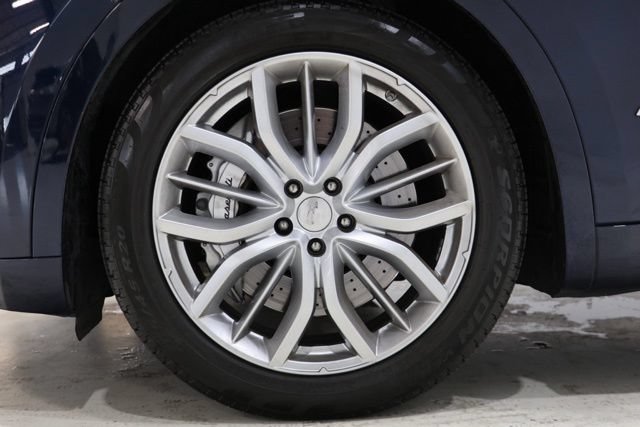Used 2019 Maserati Levante S GranLusso AWD/4WD image 9