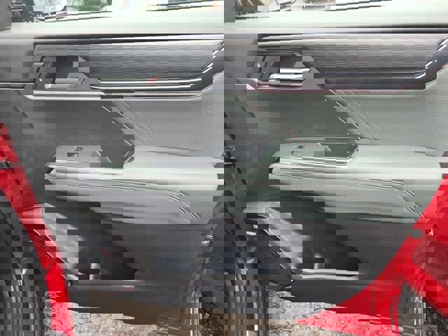 New 2026 GMC Acadia AT4 w/ LPO, Floor Liner Package image 31