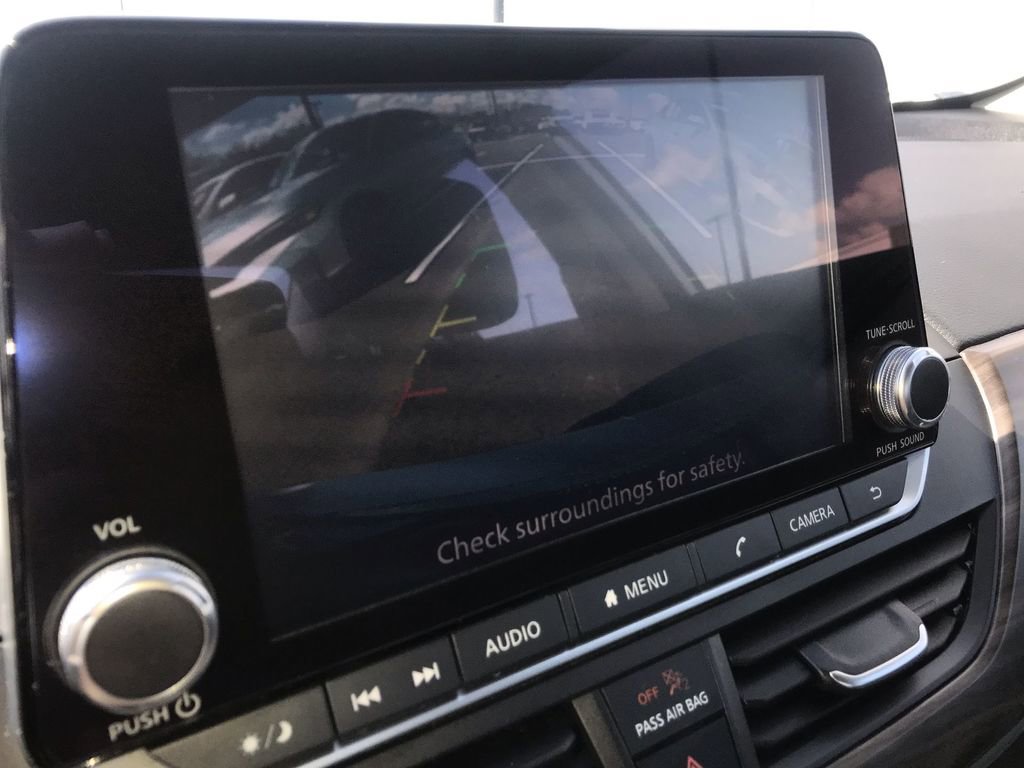 Used 2024 Nissan Altima 2.5 SV image 17