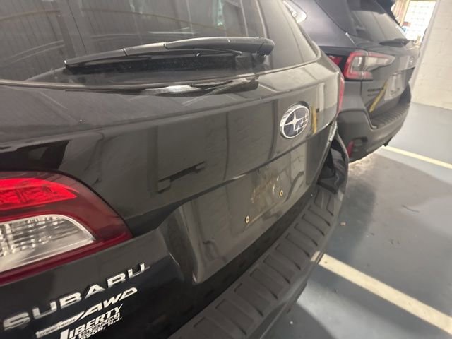 Used 2018 Subaru Outback 2.5i Limited AWD/4WD image 11