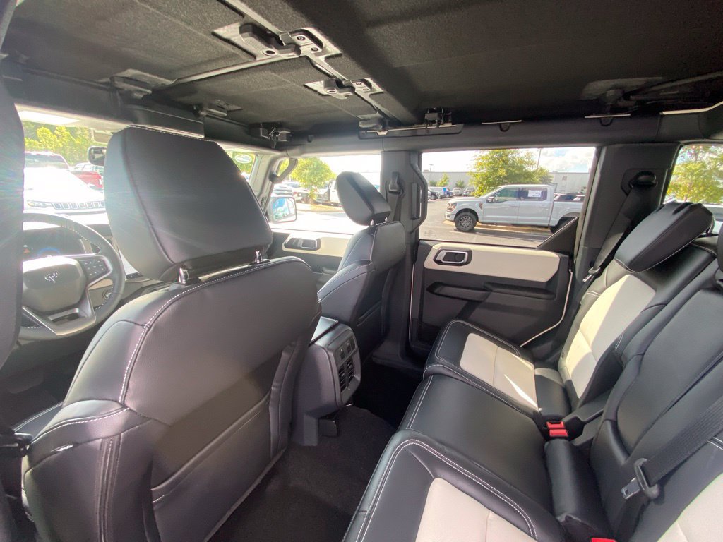 New 2026 Ford Bronco Outer Banks w/ Sasquatch Package AWD/4WD image 25