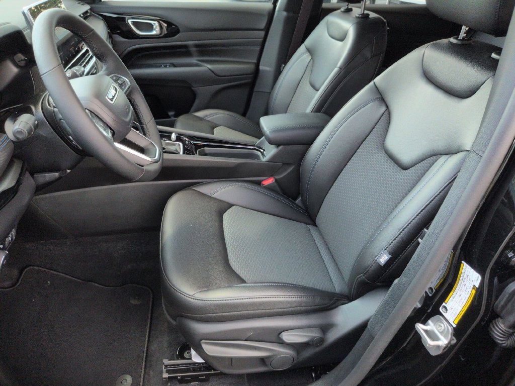 New 2026 Jeep Compass Latitude AWD/4WD image 16